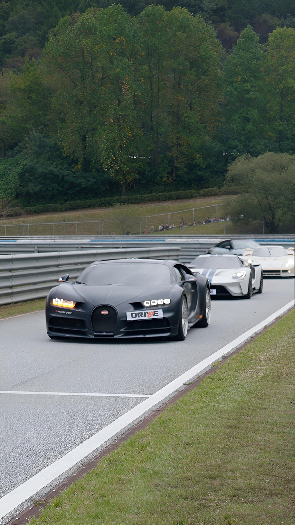 peaches_run_universe_주행_장면