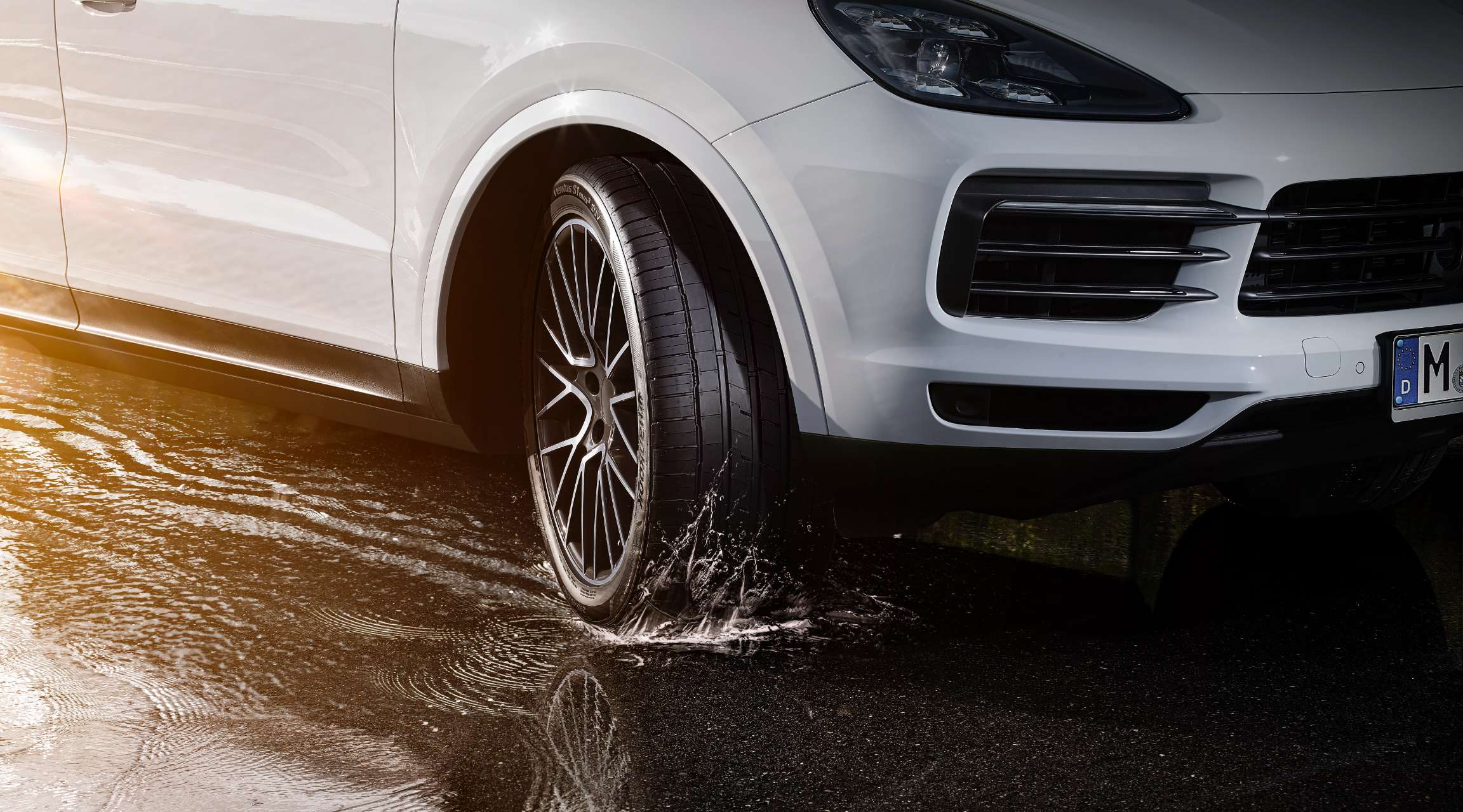 Hankook Tire & Technology-Help & Support-Driving Tips-Wet Driving Tips